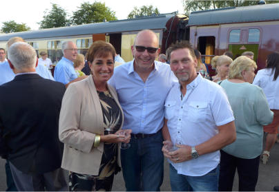 Listers treat customers to a 1st class evening