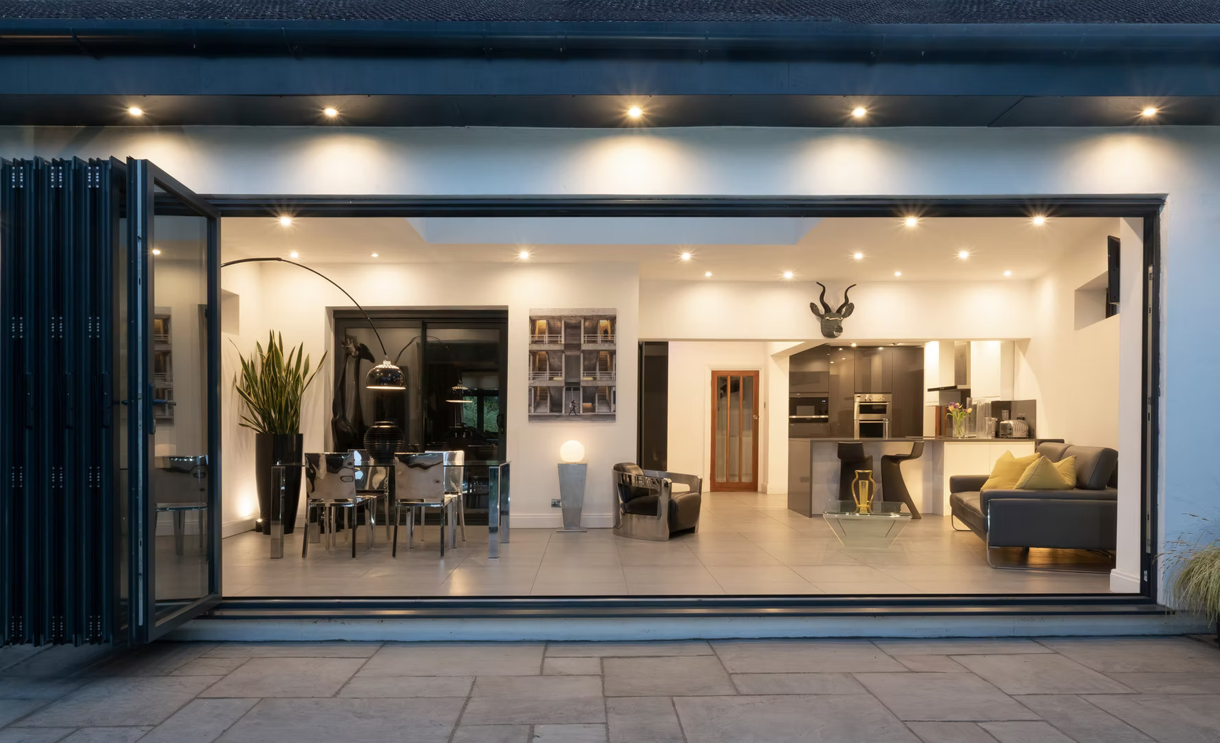 aluna bifold doors