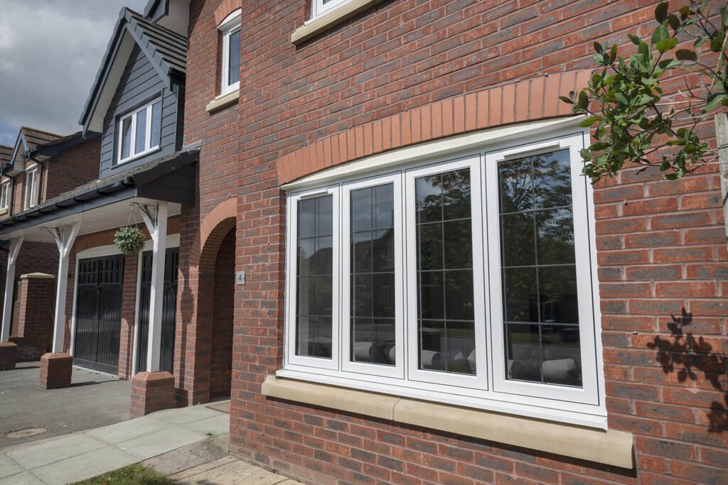 Residence R7 Windows | Listers